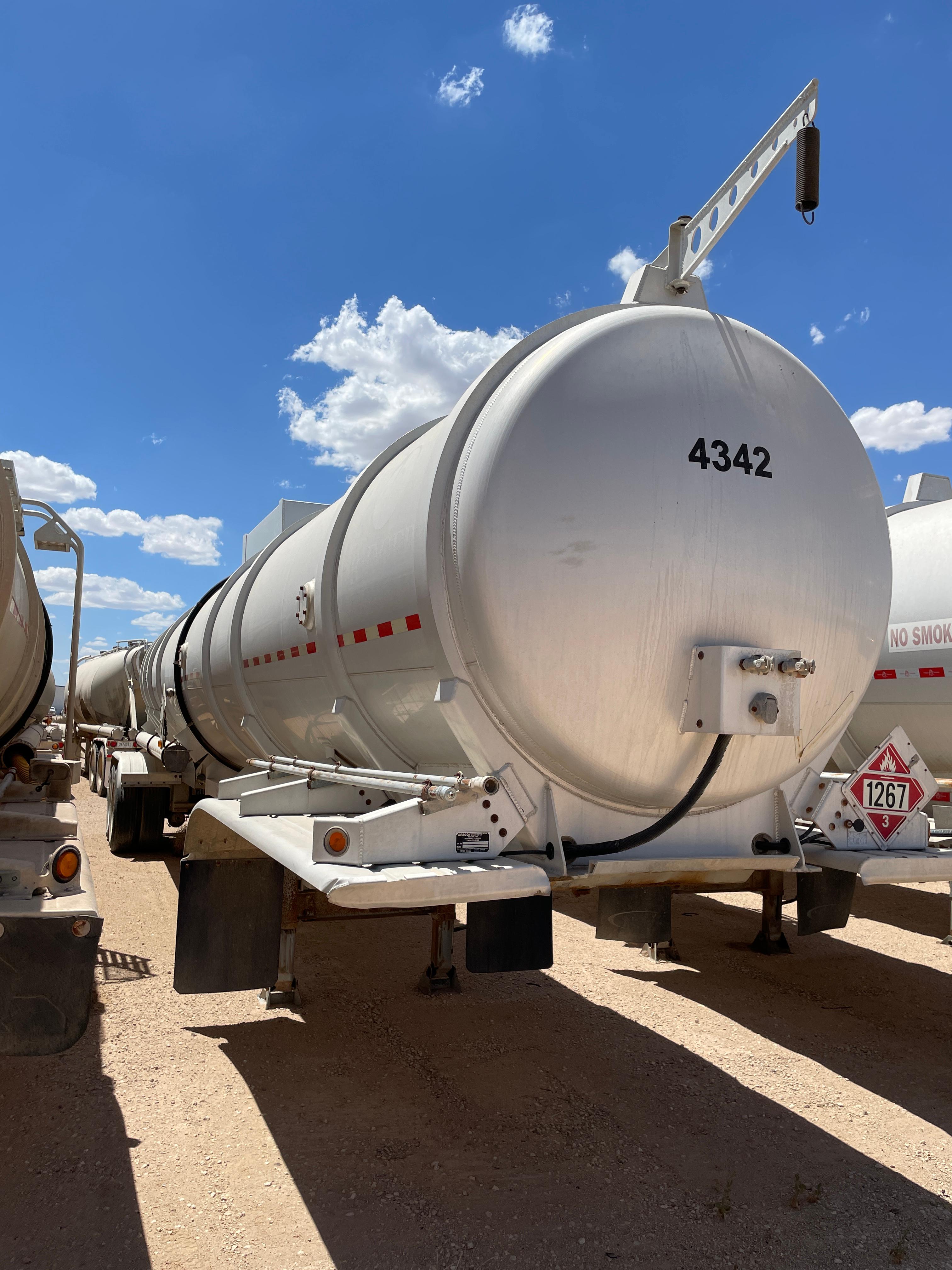 Used 2011 Dragon Crude Oil Tanker Trailers for sale in Texas